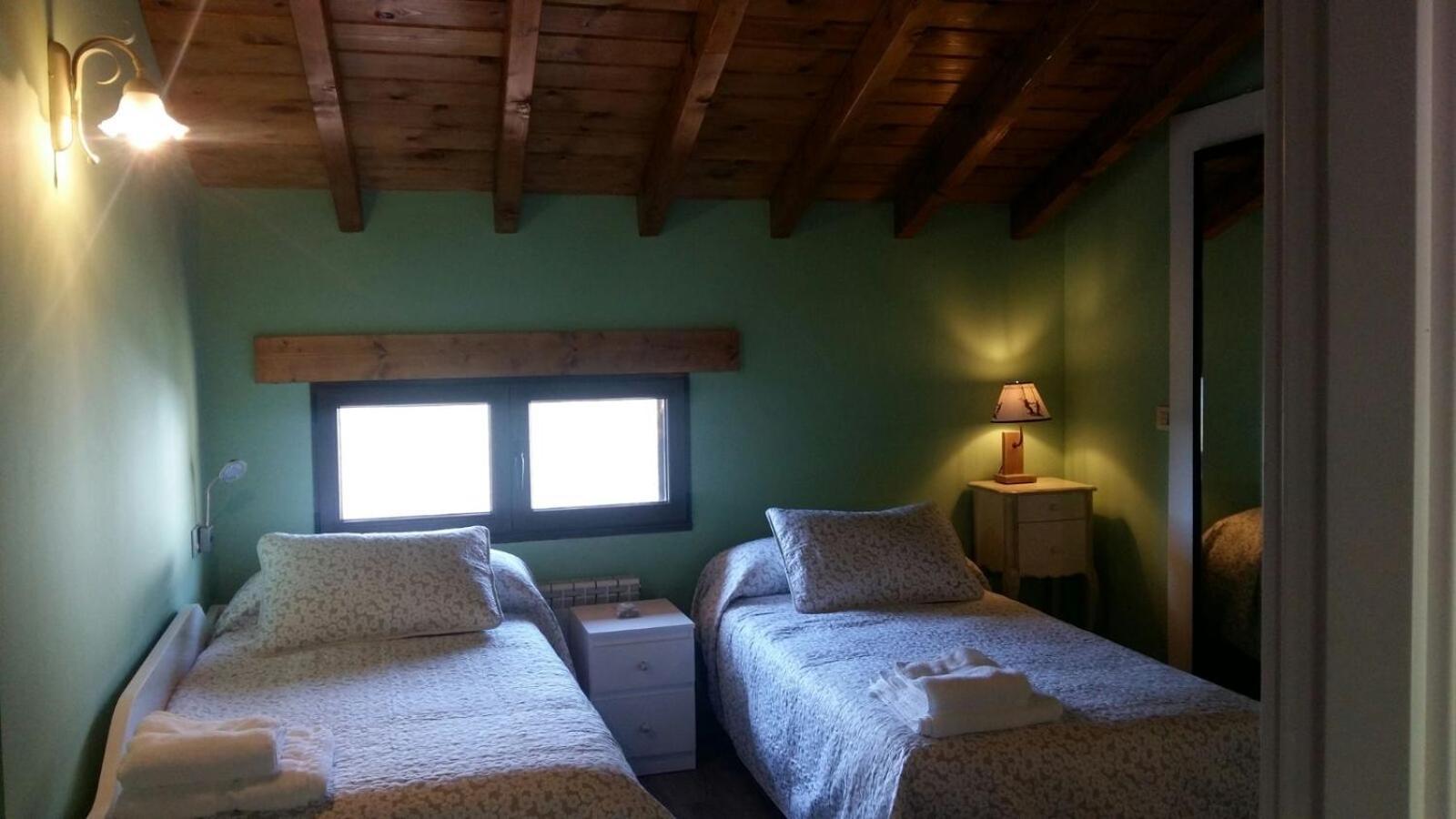 Apartamento Turistico Casas De Manuel La Pola de Gordon Eksteriør bilde