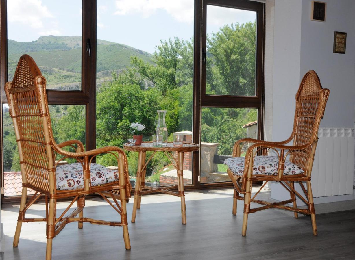 Apartamento Turistico Casas De Manuel La Pola de Gordon Eksteriør bilde